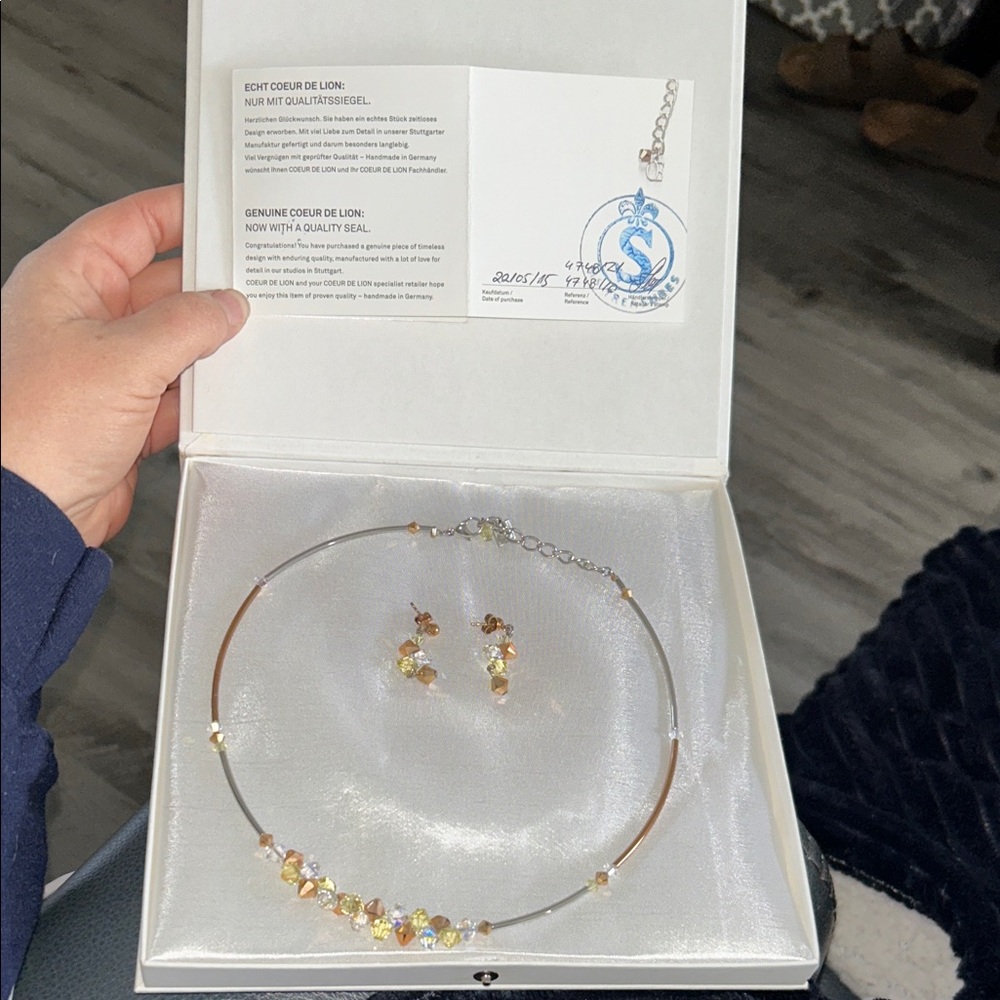 Coeur de Lion Crystal Necklace with Matching Earrings